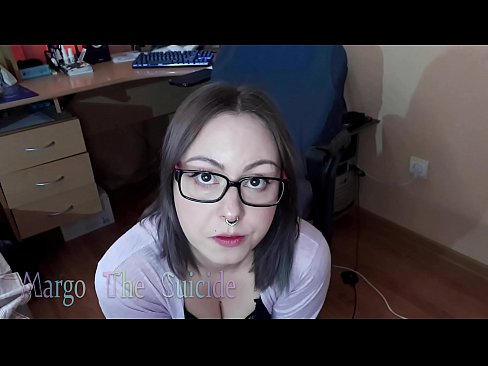 ❤️ Seksikas prillidega tüdruk imeb dildot sügavalt kaamera ette ❤️❌ Super seks at us ️❤